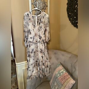 Calvin Klein Floral mid-length dress. Cream and Navy